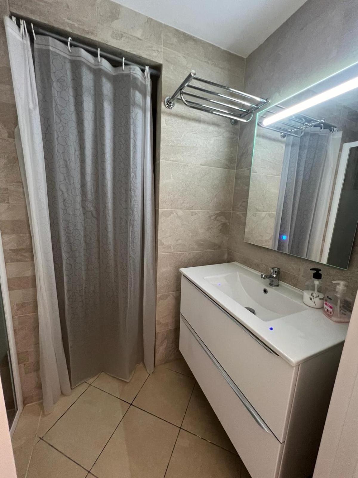 Apartamiento Vista Al Mar - Holiday Center En Roses Kültér fotó