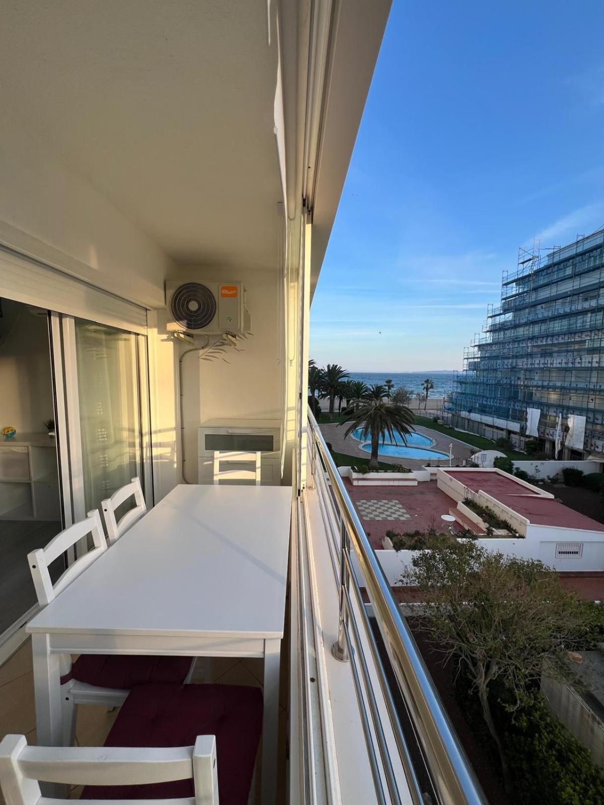 Apartamiento Vista Al Mar - Holiday Center En Roses Kültér fotó
